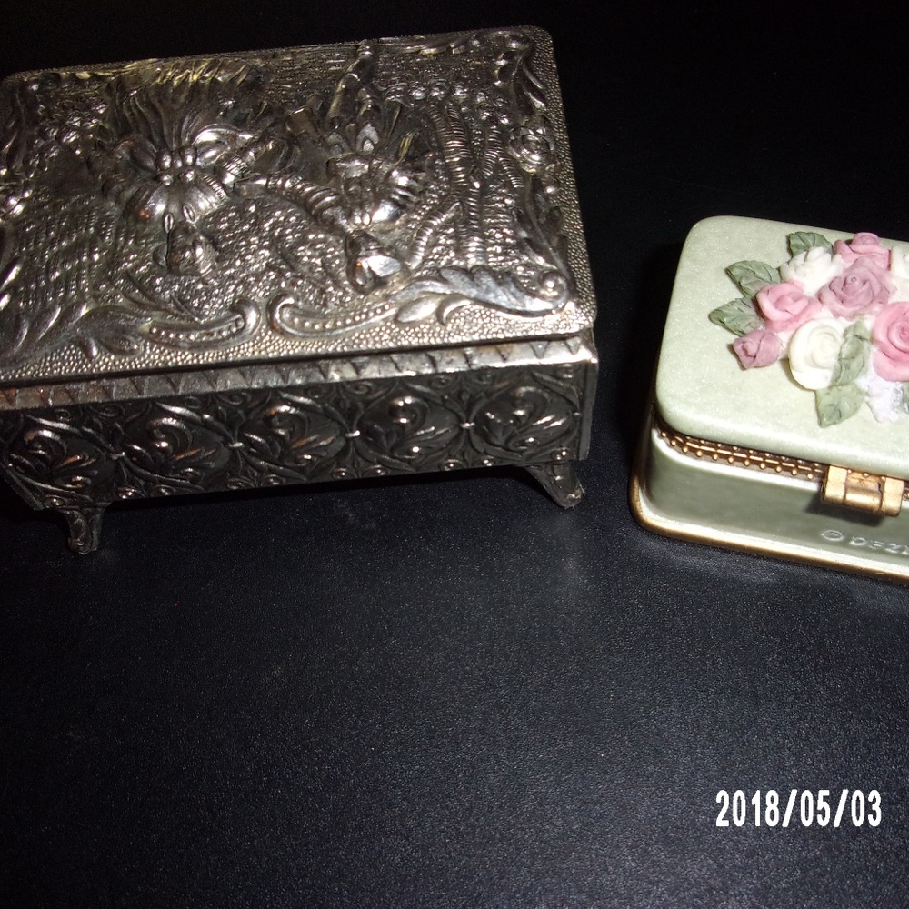 Lot of 2 trinket boxes